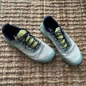 On Cloudvista Waterproof Trail Running Shoes Chalk Moss Men’s 13 EUC